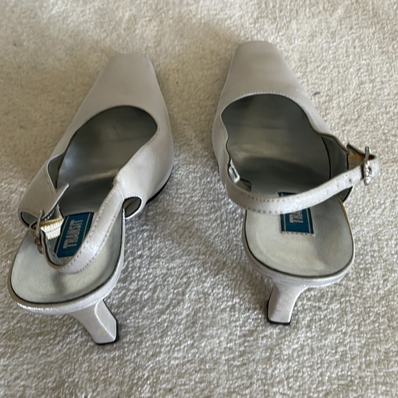 Y2K silver Satin Sling back Pumps - Picture 12 of 13